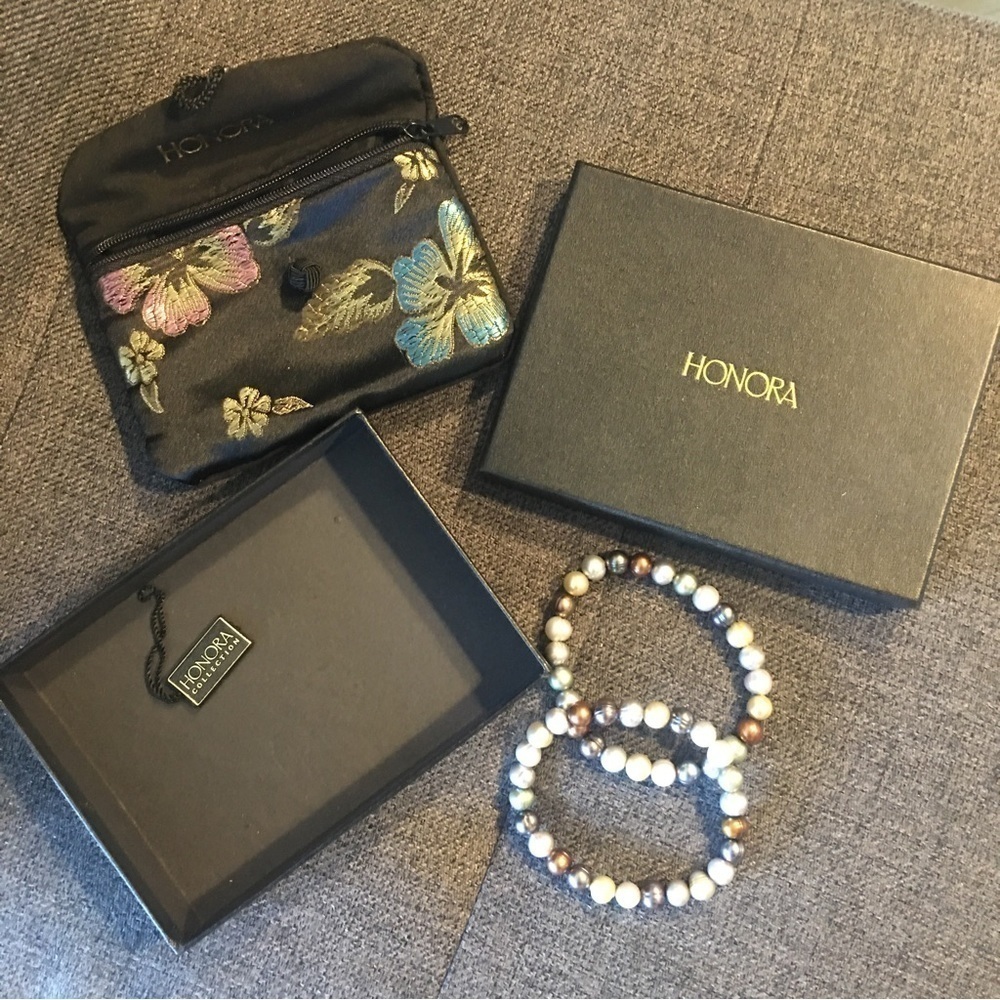 Honora Pearl Bracelets (Set/2) with Jewelry Bag + Gift Box - Picture 3 of 7